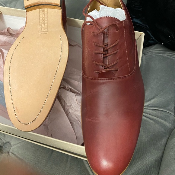 Men’s red leather shoes size 9 new in box - Picture 2 of 4